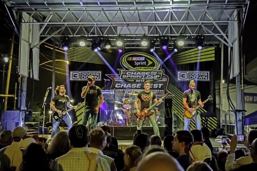 3_Doors_Down_2015-09-17_9183.jpeg