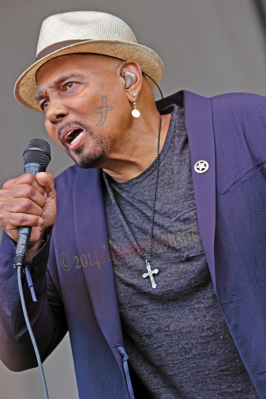 AARONNEVILLE034