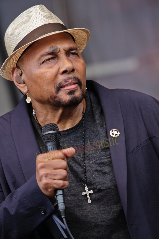 AARONNEVILLE035