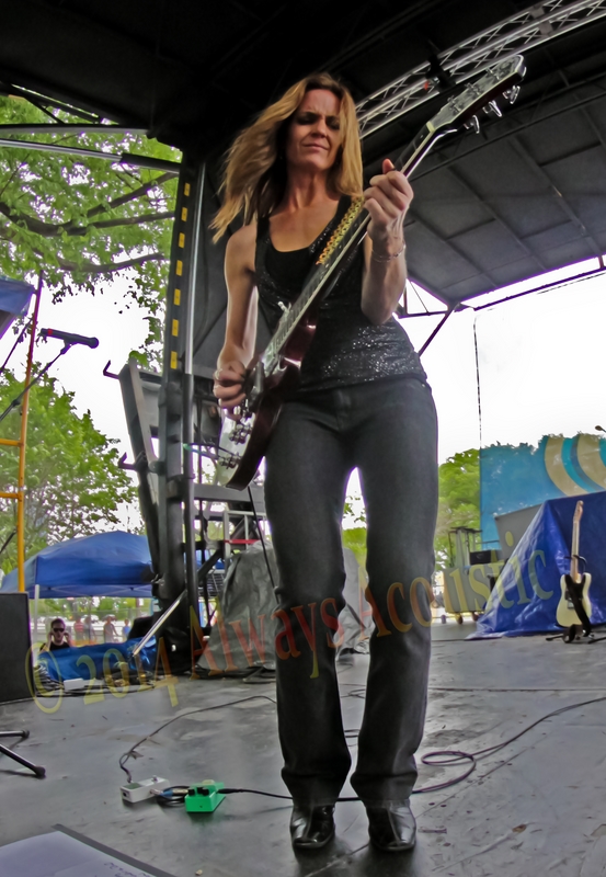 SMILEYTILLMONBAND004