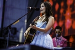 kaceymusgraves_9192015_005.jpeg