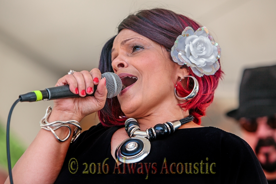 Teeny_Tucker_2011-06-11_5695.jpeg