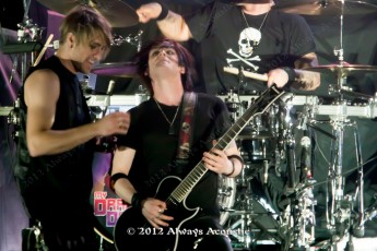 my-darkest-days_20120530_3189