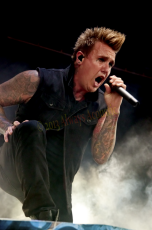Papa Roach: First Midwest Bank Amphitheatre
