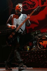seether09182011030