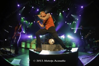 shinedown_20120516_7308