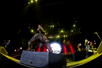 2013-08-23_shinedown_3687