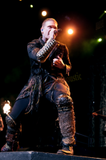 2013-08-23_shinedown_3688