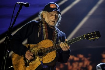 Willie Nelson and Family: Farm Aid 2015